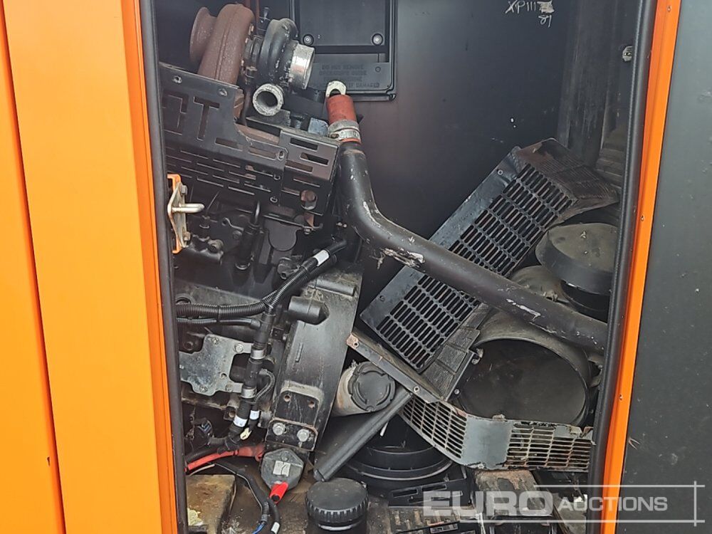 ערכת גנרטורים 2016 SDMO R110C3: תמונה 9 ערכת גנרטורים 2016 SDMO R110C3: תמונה 9