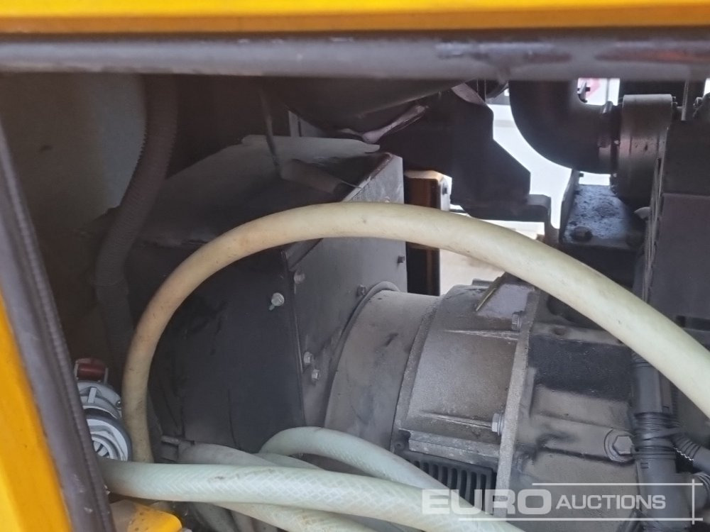 ערכת גנרטורים 2016 SDMO R33CS: תמונה 20