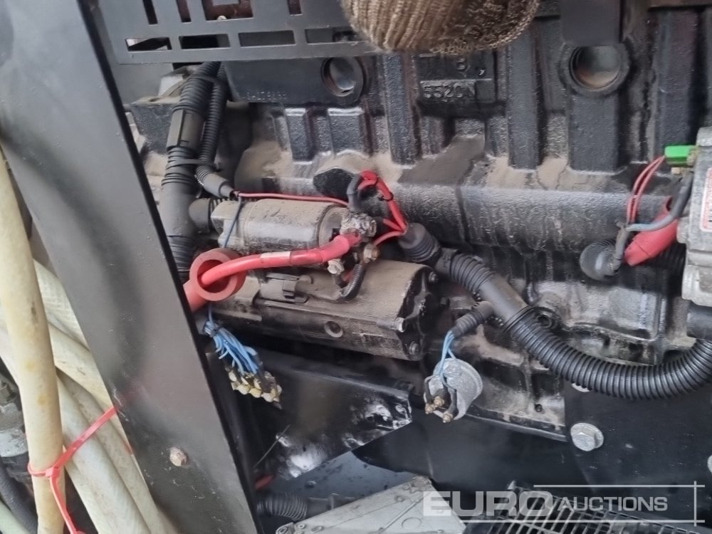 ערכת גנרטורים 2016 SDMO R33CS: תמונה 23