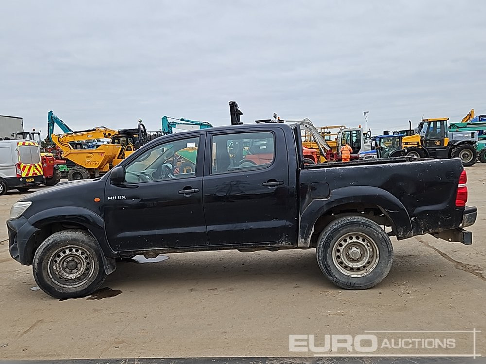 2016 Toyota Hilux - טנדר: תמונה 2 2016 Toyota Hilux - טנדר: תמונה 2