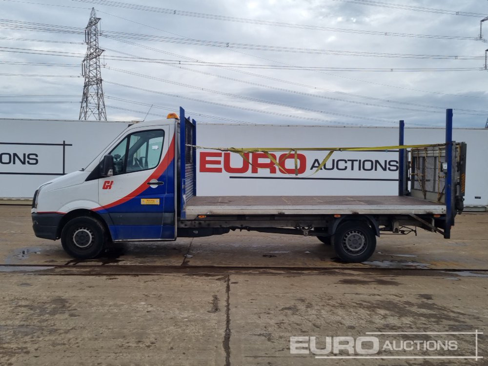 2016 Volkswagen Crafter CR35 - כלי רכב מסחרי במיטה שטוחה: תמונה 2 2016 Volkswagen Crafter CR35 - כלי רכב מסחרי במיטה שטוחה: תמונה 2