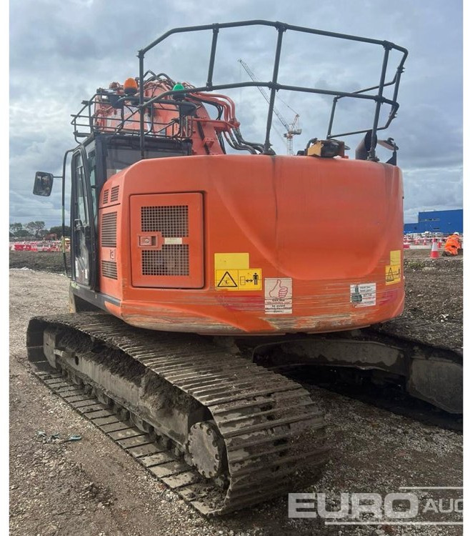 2017 Hitachi ZX225USLC-6 - מחפר סורק: תמונה 2 2017 Hitachi ZX225USLC-6 - מחפר סורק: תמונה 2