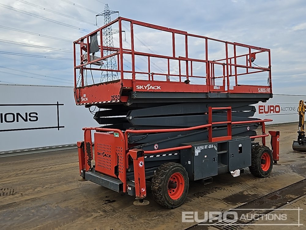 2017 SkyJack SJ9250 - פלטפורמה אווירית: תמונה 1 2017 SkyJack SJ9250 - פלטפורמה אווירית: תמונה 1