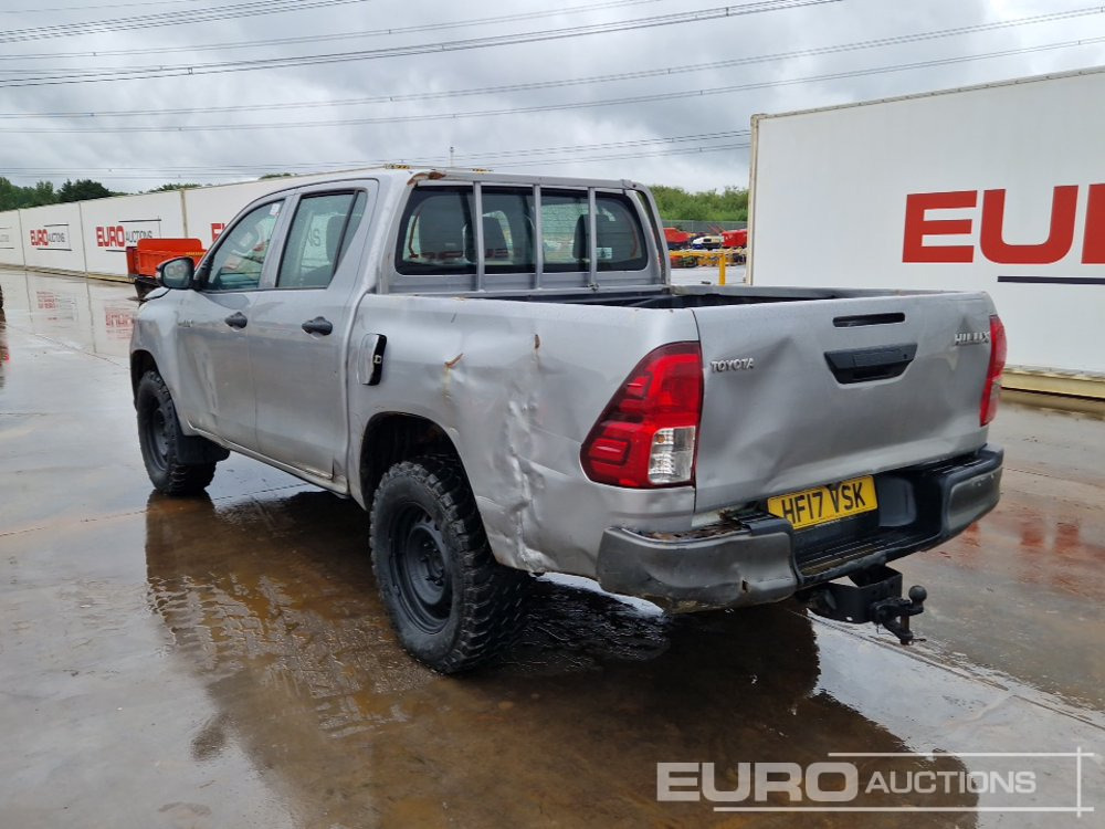2017 Toyota Hilux - טנדר: תמונה 3 2017 Toyota Hilux - טנדר: תמונה 3