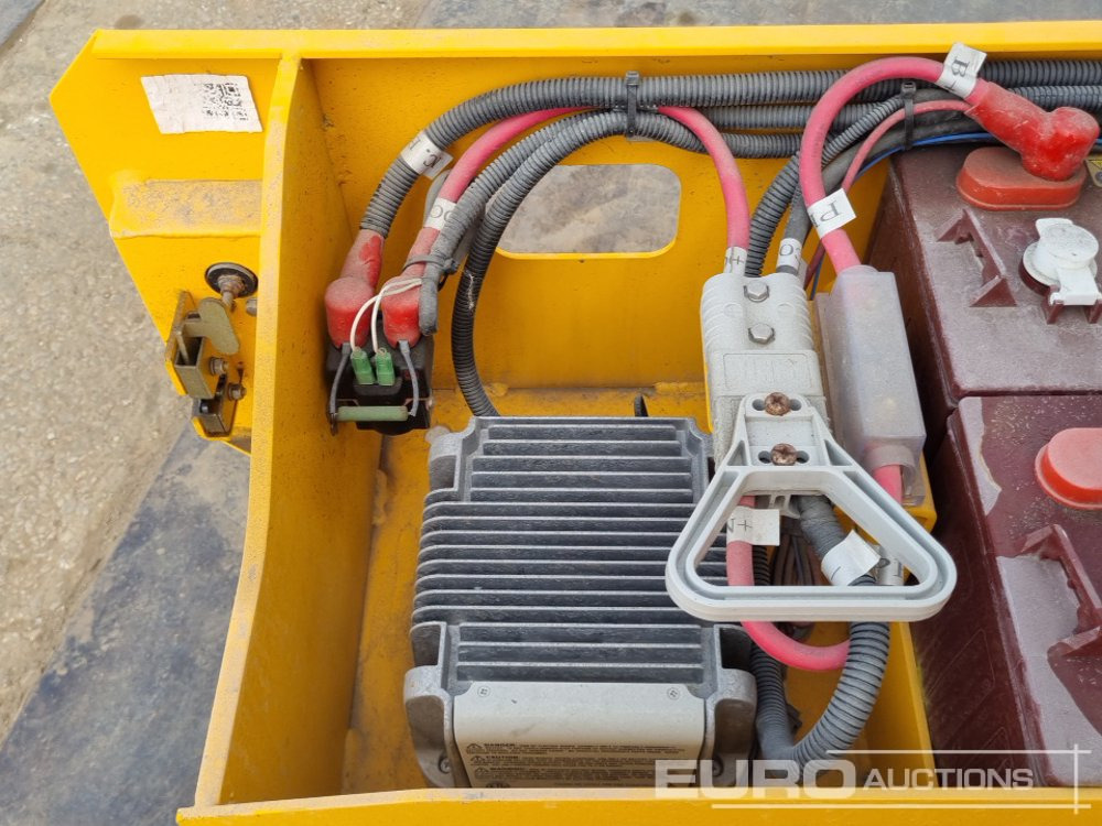 פלטפורמה אווירית 2018 JCB S2646E: תמונה 28