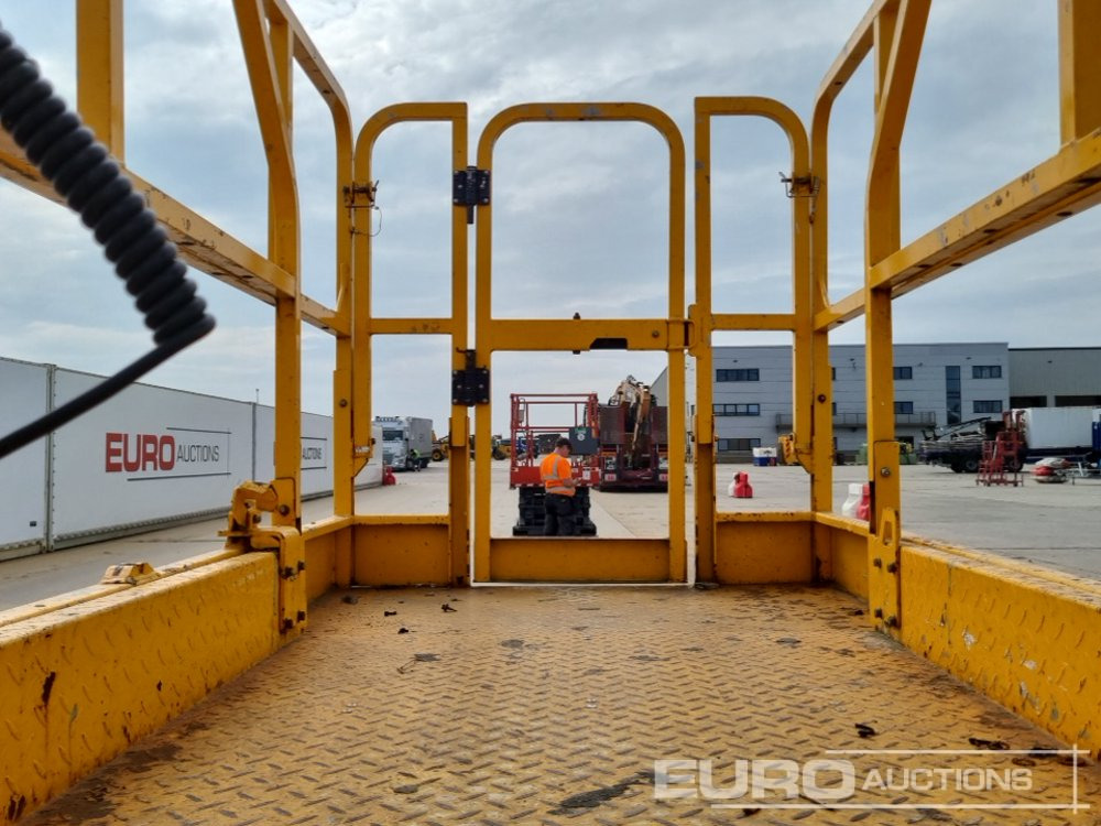 פלטפורמה אווירית 2018 JCB S2646E: תמונה 21