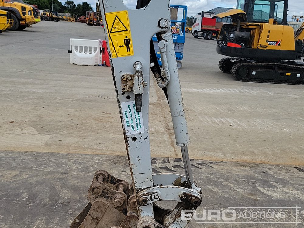 מיני מחפר 2018 Takeuchi TB216: תמונה 29