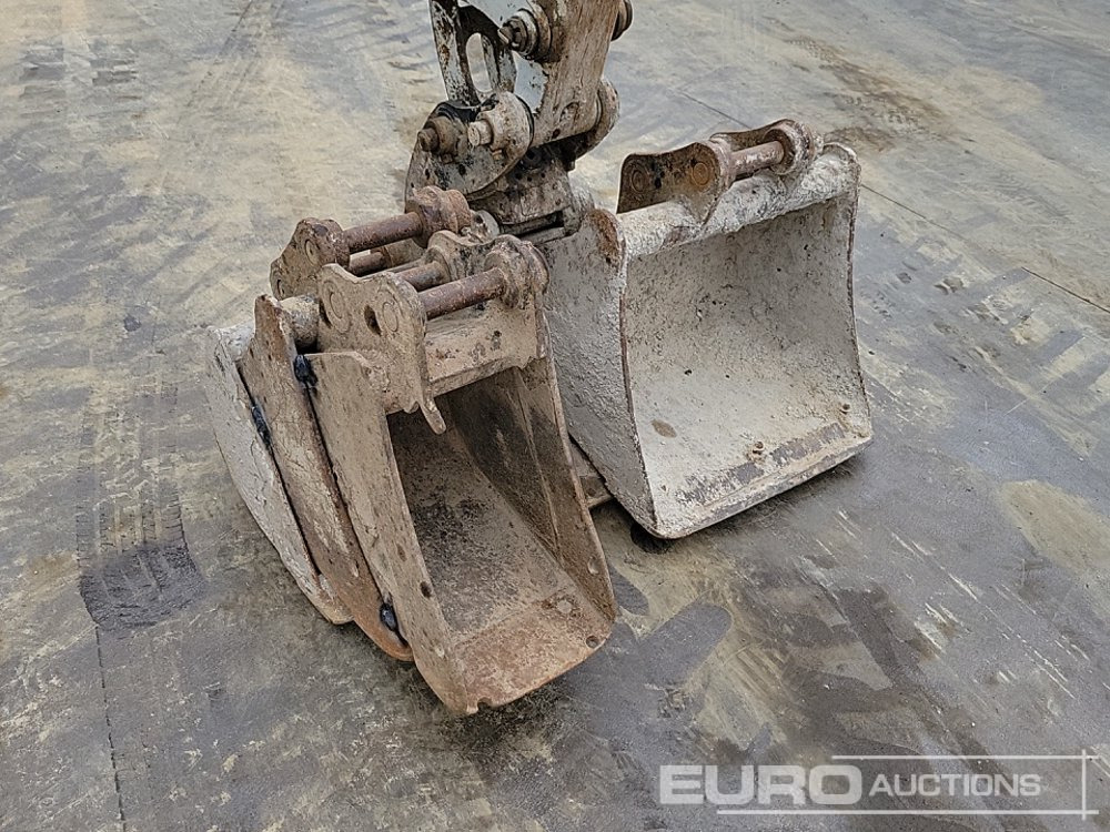 מיני מחפר 2018 Takeuchi TB216: תמונה 20