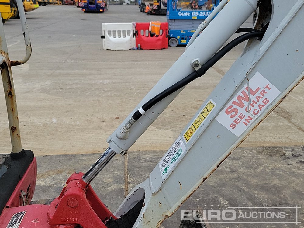 מיני מחפר 2018 Takeuchi TB216: תמונה 25