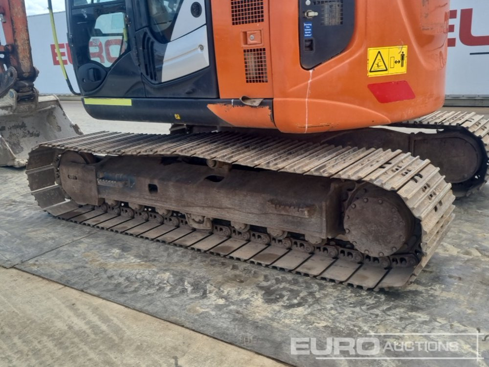 מחפר סורק 2019 Hitachi ZX135US-6: תמונה 12