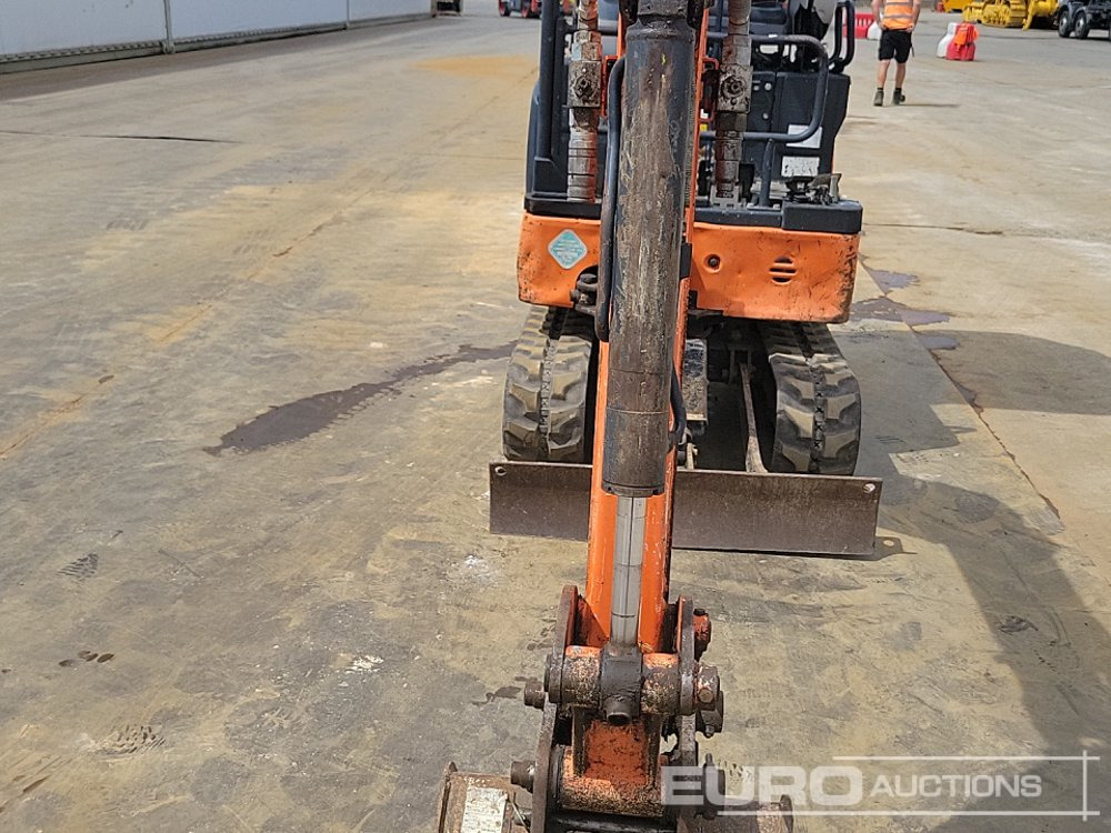 מיני מחפר 2019 Hitachi ZX19U-5A YR: תמונה 30