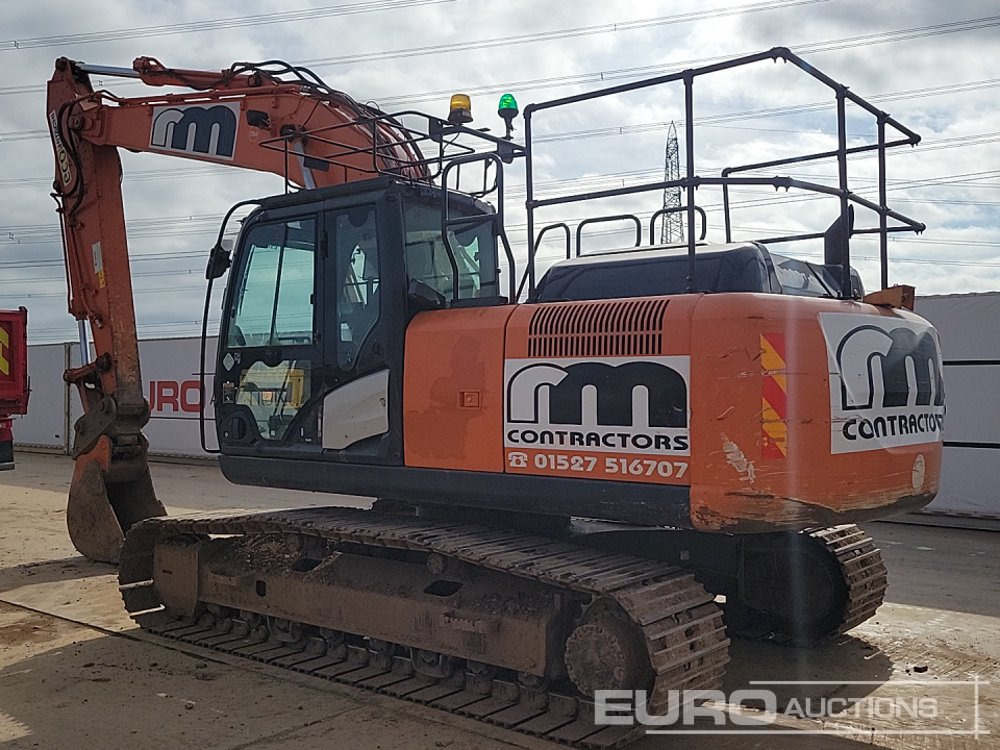 2019 Hitachi ZX210LC-6 - מחפר סורק: תמונה 3 2019 Hitachi ZX210LC-6 - מחפר סורק: תמונה 3