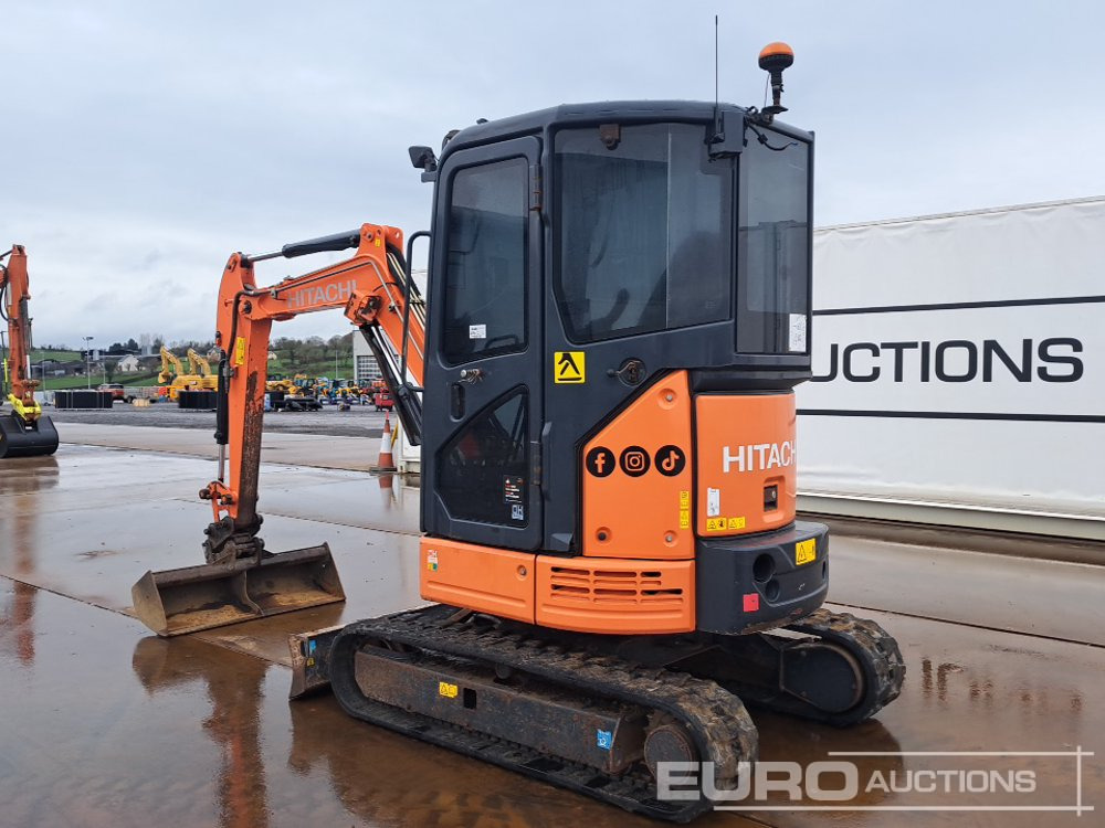 2019 Hitachi ZX26U-5A CR - מיני מחפר: תמונה 3 2019 Hitachi ZX26U-5A CR - מיני מחפר: תמונה 3