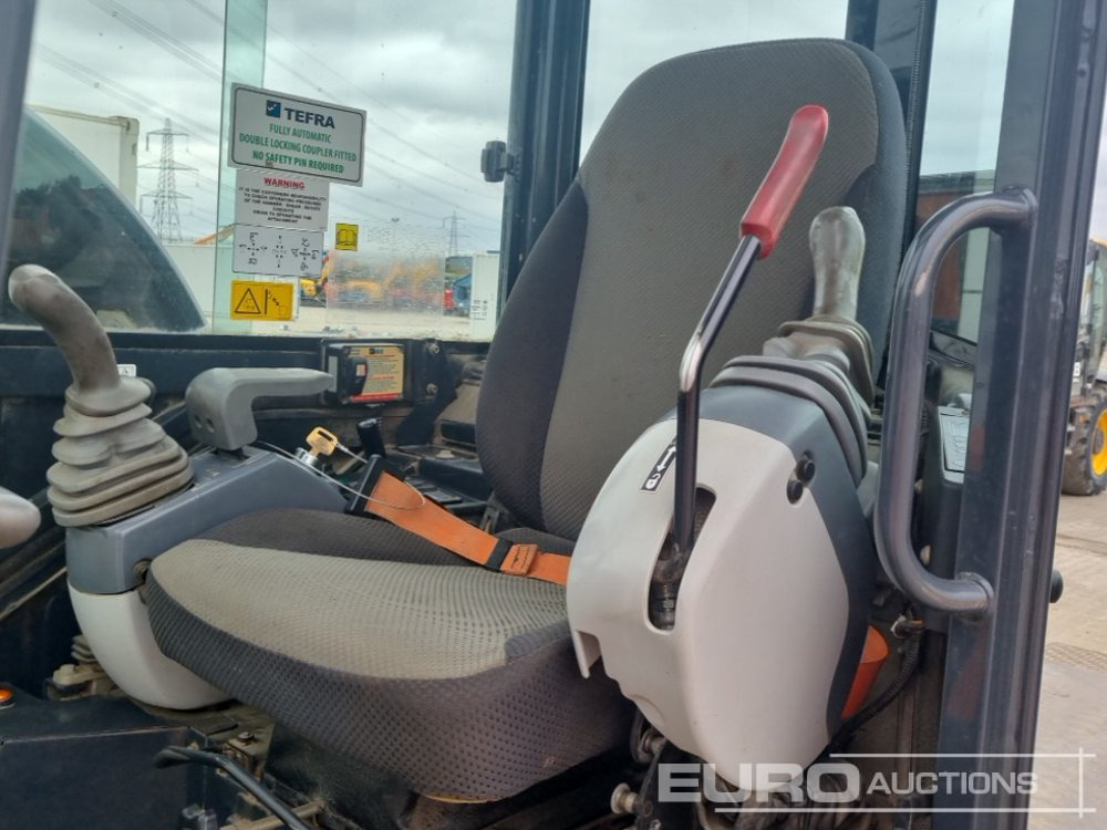 מיני מחפר 2019 Hitachi ZX26U-6 CR: תמונה 34