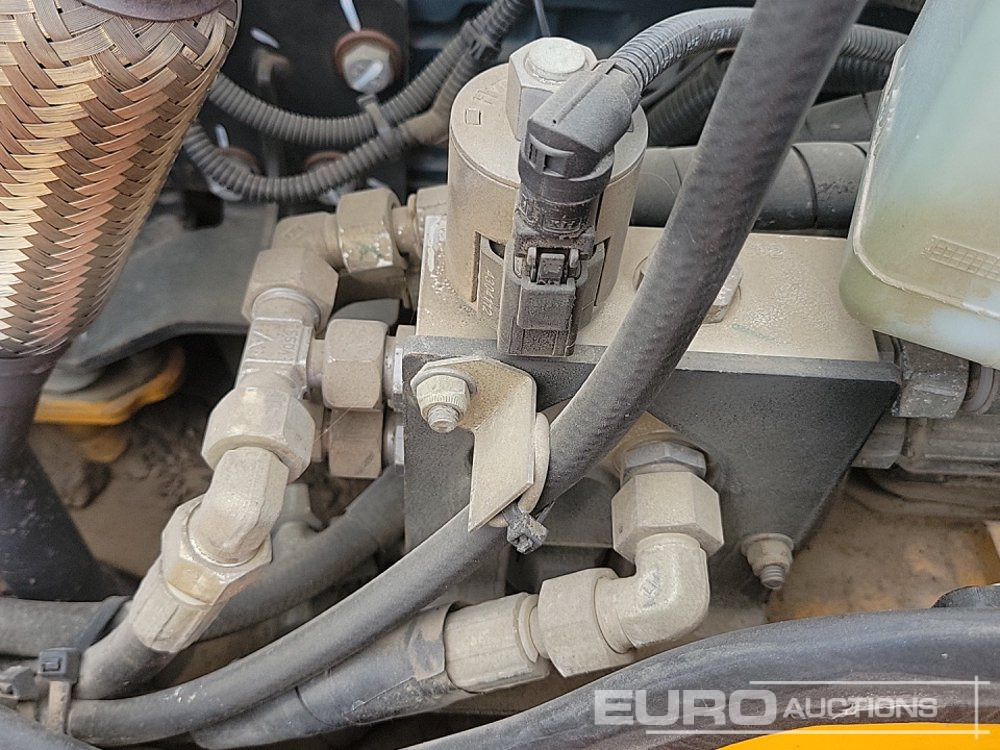רולר 2019 JCB CT260-120: תמונה 21