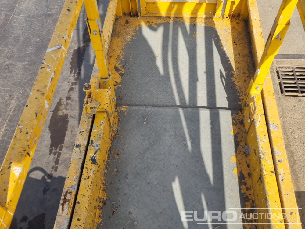 פלטפורמה אווירית 2019 JCB S2632E: תמונה 23