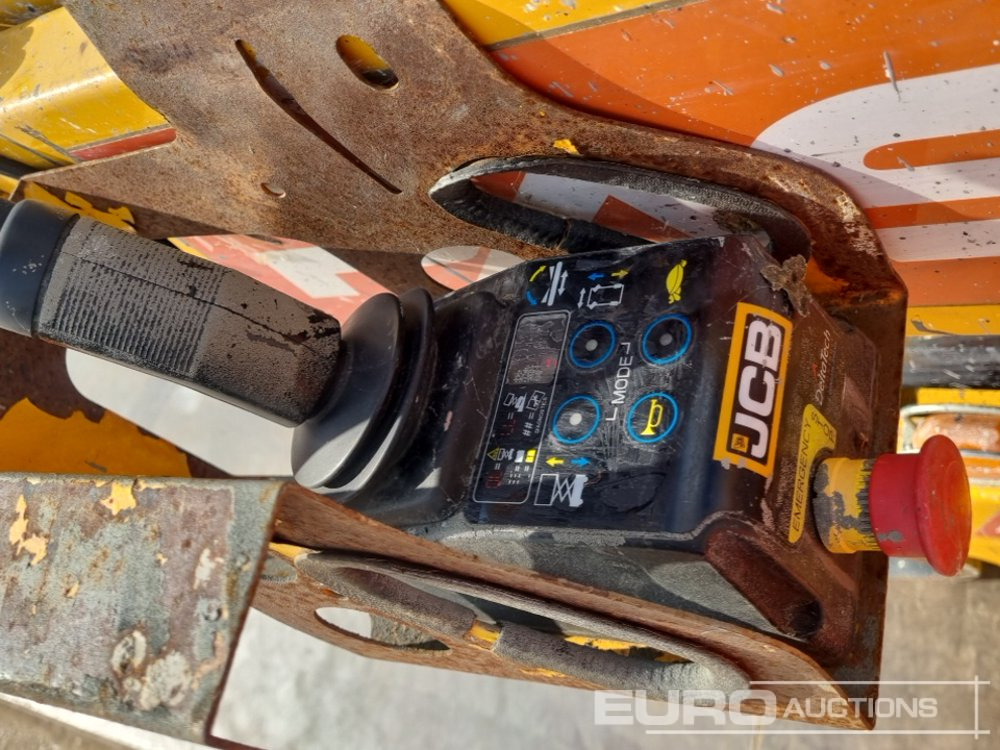 פלטפורמה אווירית 2019 JCB S2632E: תמונה 28