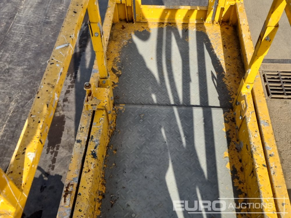 פלטפורמה אווירית 2019 JCB S2632E: תמונה 24