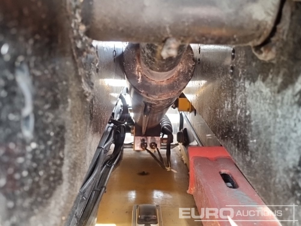 פלטפורמה אווירית 2019 JCB S2632E: תמונה 27