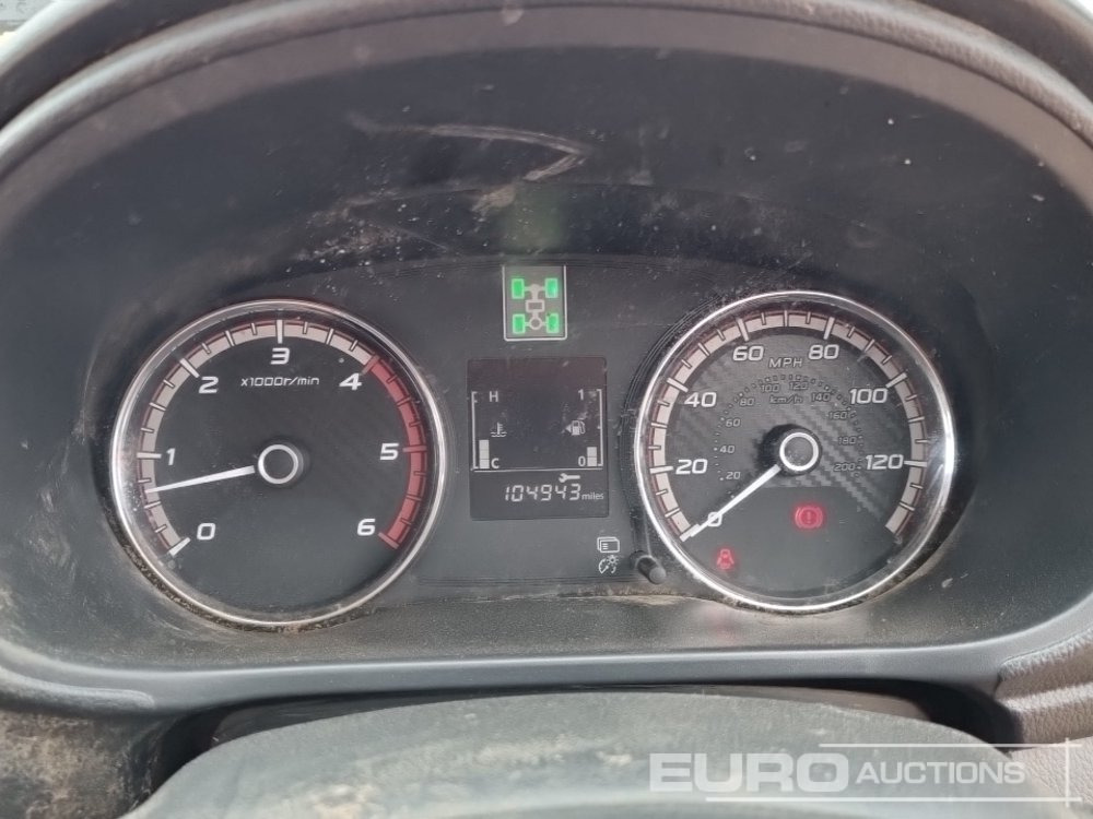 טנדר 2019 Mitsubishi L200: תמונה 32
