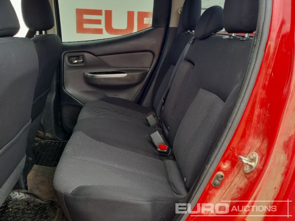 טנדר 2019 Mitsubishi L200: תמונה 17