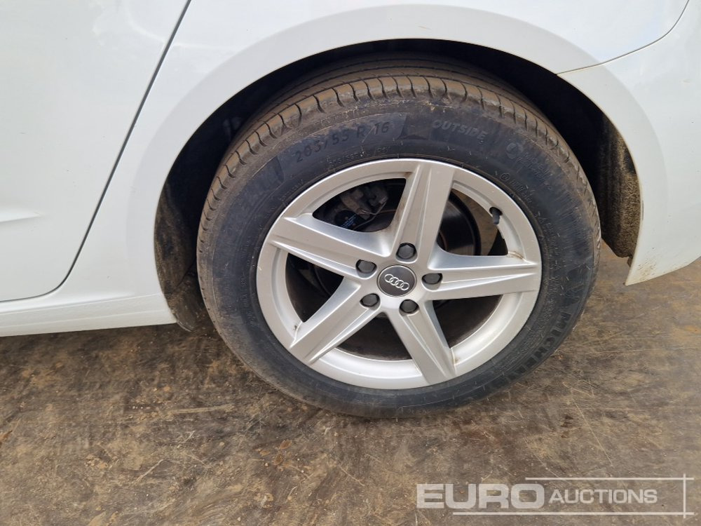מכונית 2020 Audi A3: תמונה 10