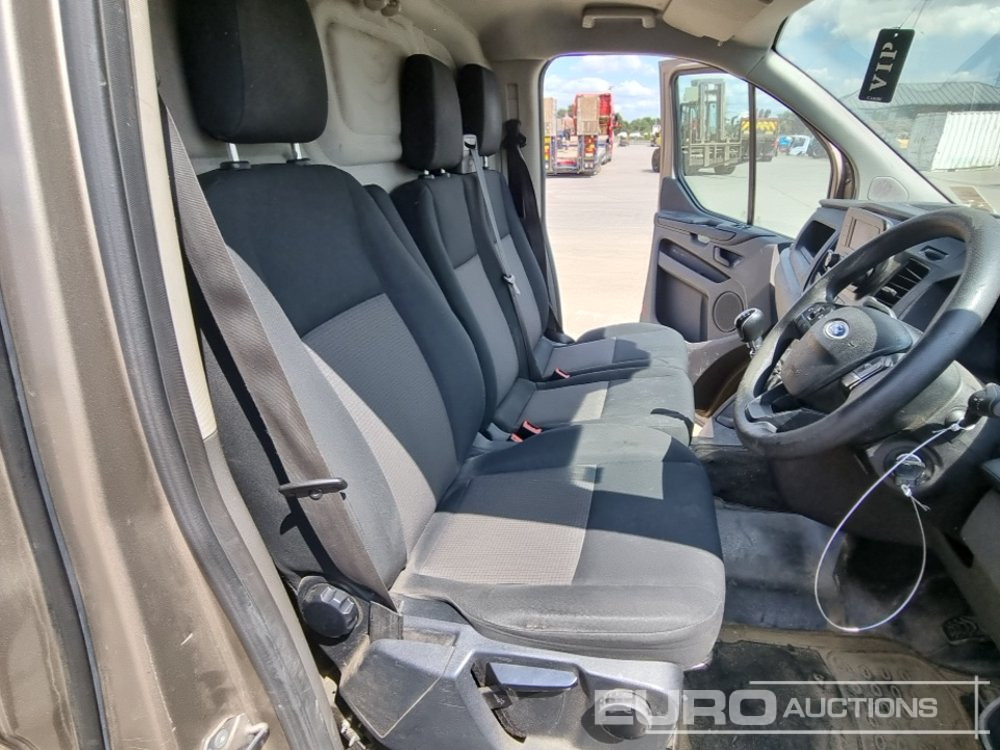 כלי רכב מסחרי 2020 Ford Transit Custom 300: תמונה 30