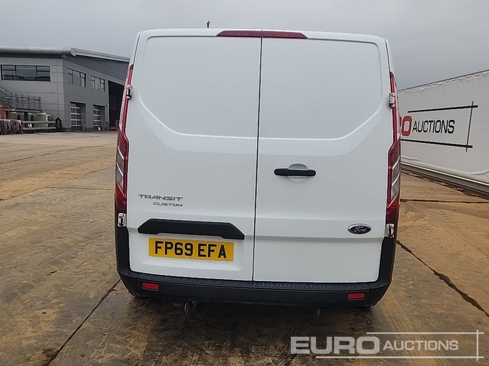 2020 Ford Transit Custom 300 - כלי רכב מסחרי: תמונה 4 2020 Ford Transit Custom 300 - כלי רכב מסחרי: תמונה 4