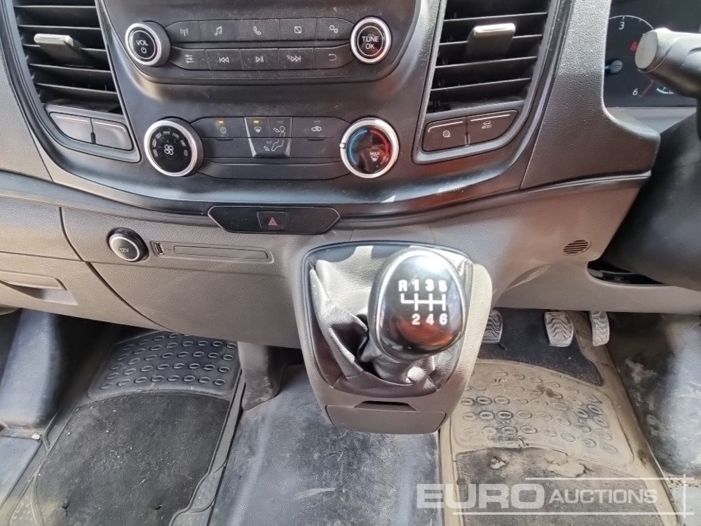 כלי רכב מסחרי 2020 Ford Transit Custom 300: תמונה 33