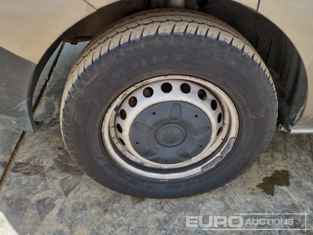כלי רכב מסחרי 2020 Ford Transit Custom 300: תמונה 12