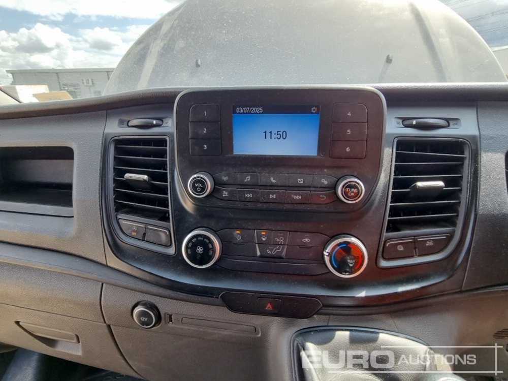 כלי רכב מסחרי 2020 Ford Transit Custom 300: תמונה 32