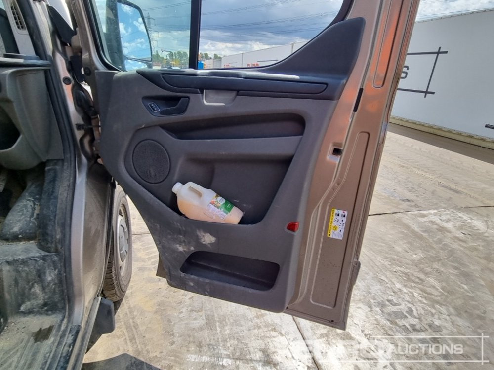 כלי רכב מסחרי 2020 Ford Transit Custom 300: תמונה 29