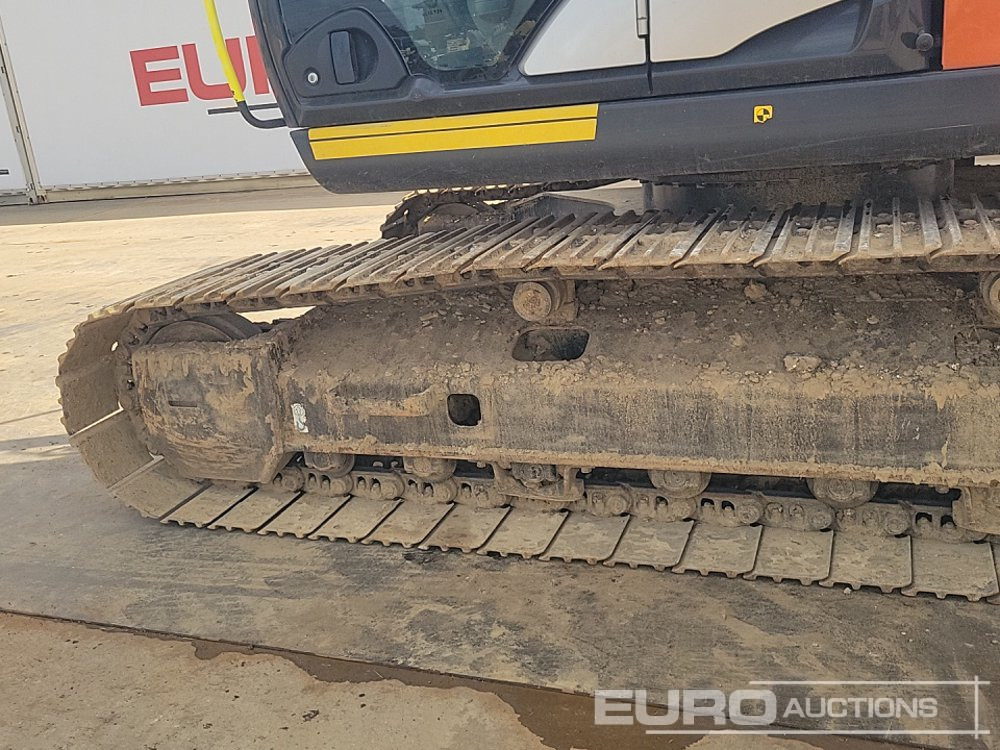 מחפר סורק 2020 Hitachi ZX210LC-6: תמונה 10