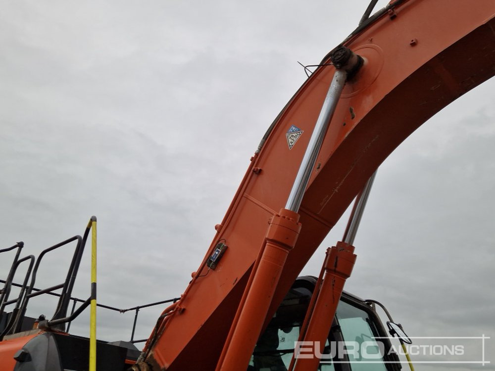 מחפר סורק 2020 Hitachi ZX350LC-6: תמונה 22 מחפר סורק 2020 Hitachi ZX350LC-6: תמונה 22