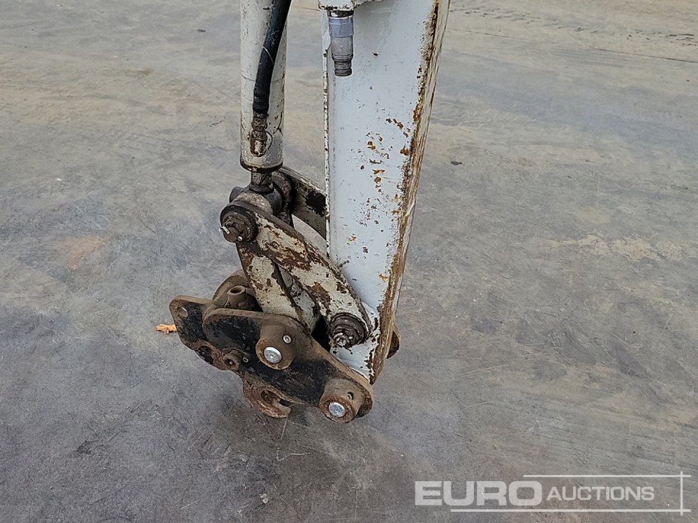 מיני מחפר 2020 Takeuchi TB216: תמונה 19
