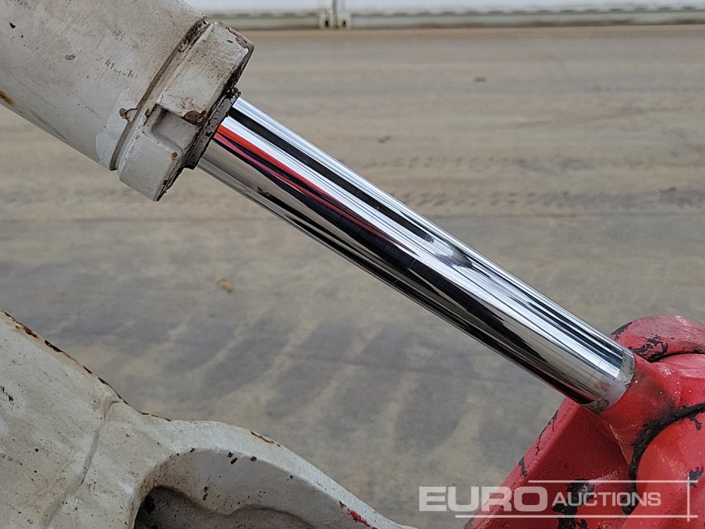 מיני מחפר 2020 Takeuchi TB216: תמונה 32