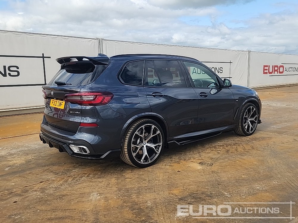 2021 BMW X5 45E M-Sport - SUV: תמונה 5 2021 BMW X5 45E M-Sport - SUV: תמונה 5