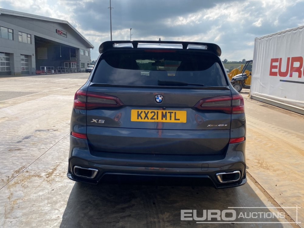 2021 BMW X5 45E M-Sport - SUV: תמונה 4 2021 BMW X5 45E M-Sport - SUV: תמונה 4