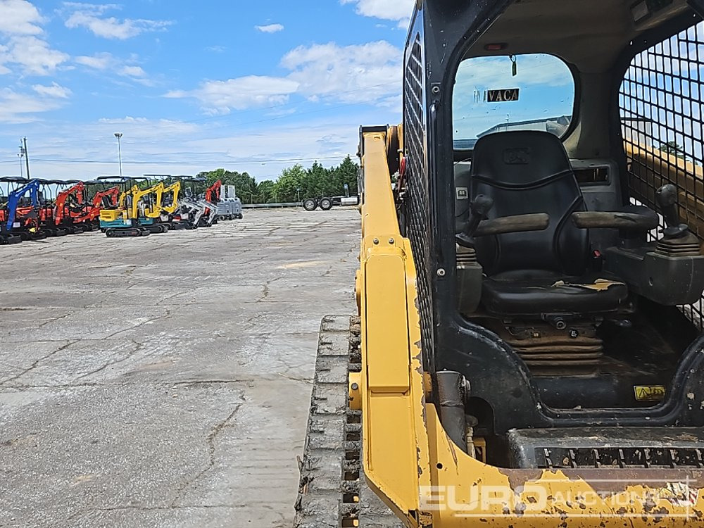 מעמיס היגוי החלקה 2021 CAT 249D3: תמונה 20