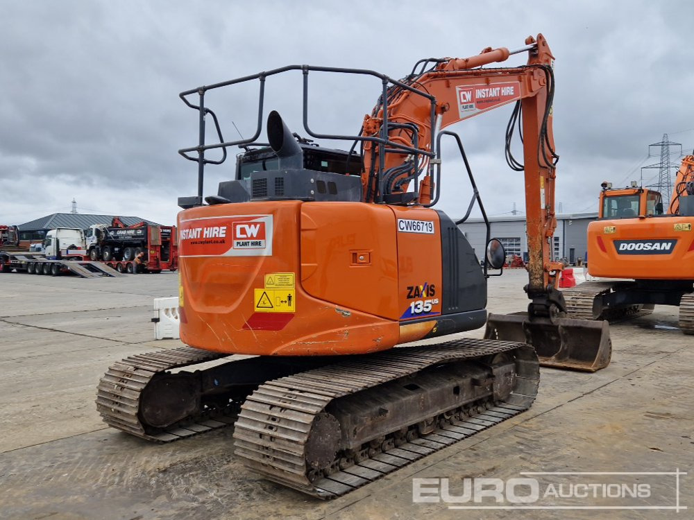 2021 Hitachi ZX135US-6 - מחפר סורק: תמונה 5 2021 Hitachi ZX135US-6 - מחפר סורק: תמונה 5