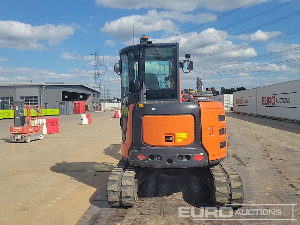 2021 Hitachi ZX48U-6 CLR - מיני מחפר: תמונה 4 2021 Hitachi ZX48U-6 CLR - מיני מחפר: תמונה 4