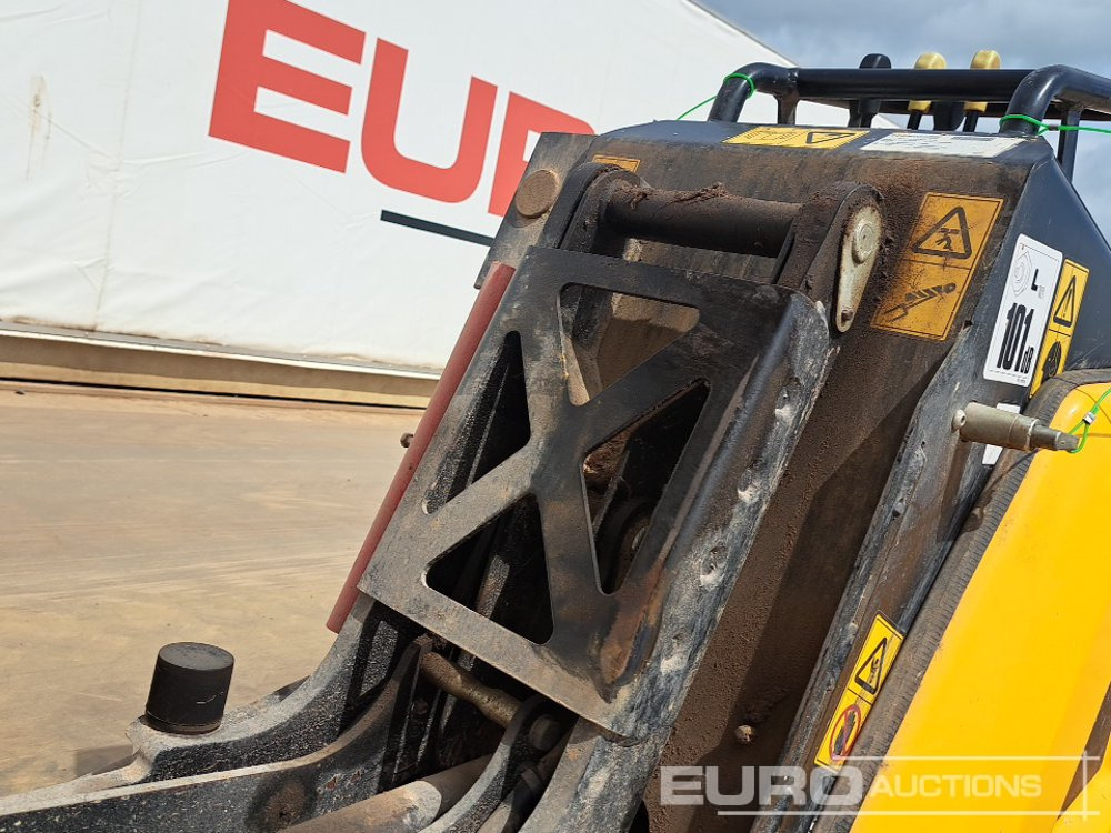 מסיר פסולת זוחל 2021 JCB HTD05: תמונה 12