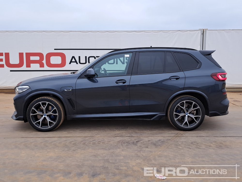 2022 BMW X5 45E M-Sport - SUV: תמונה 2 2022 BMW X5 45E M-Sport - SUV: תמונה 2