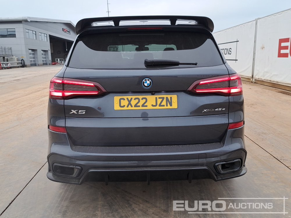 2022 BMW X5 45E M-Sport - SUV: תמונה 4 2022 BMW X5 45E M-Sport - SUV: תמונה 4