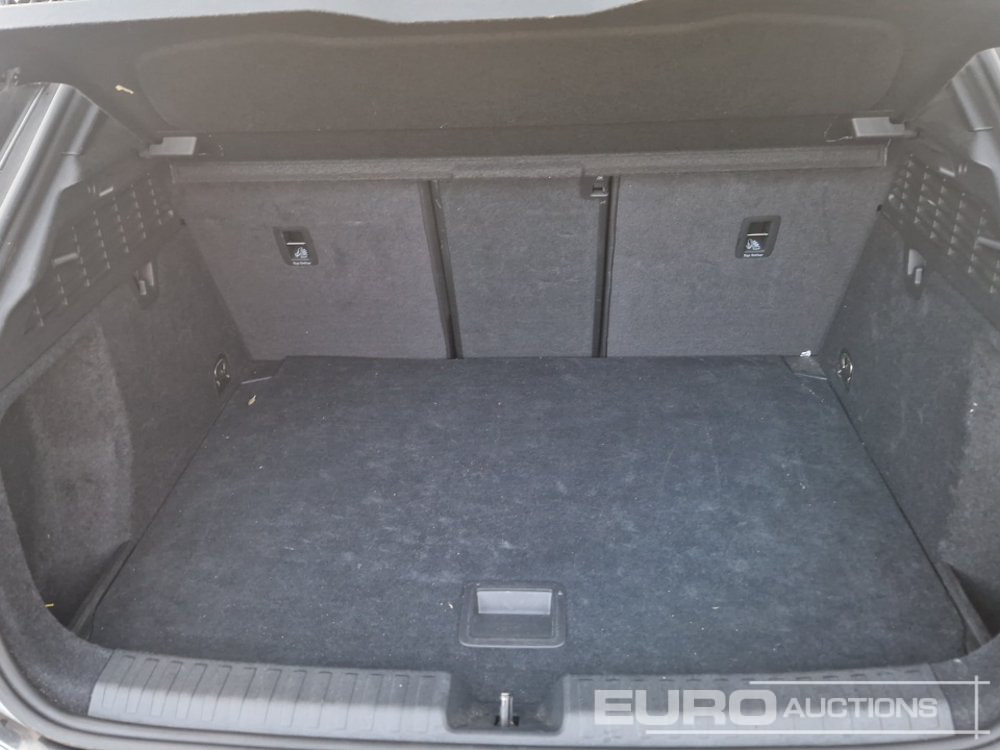 מכונית 2023 Audi A3 30TFSI: תמונה 33