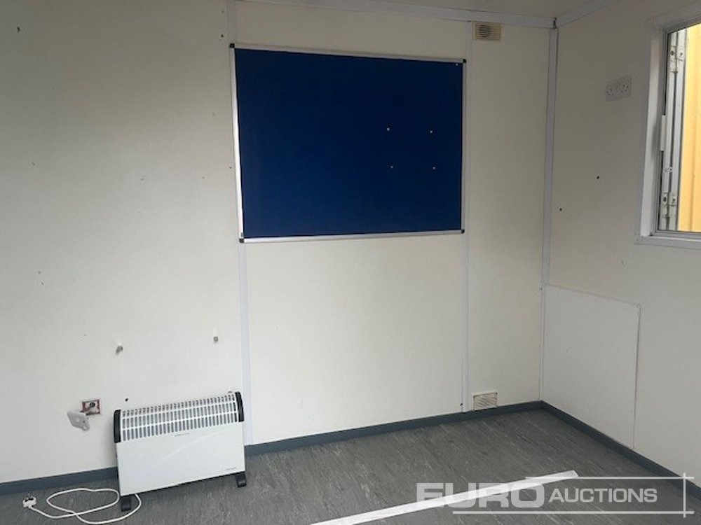 20ft 50/50 Office / Store (Selling offsite - Rodington, Shropshire) (Cannot Be Reconsigned) - מכולת משלוח: תמונה 3 20ft 50/50 Office / Store (Selling offsite - Rodington, Shropshire) (Cannot Be Reconsigned) - מכולת משלוח: תמונה 3