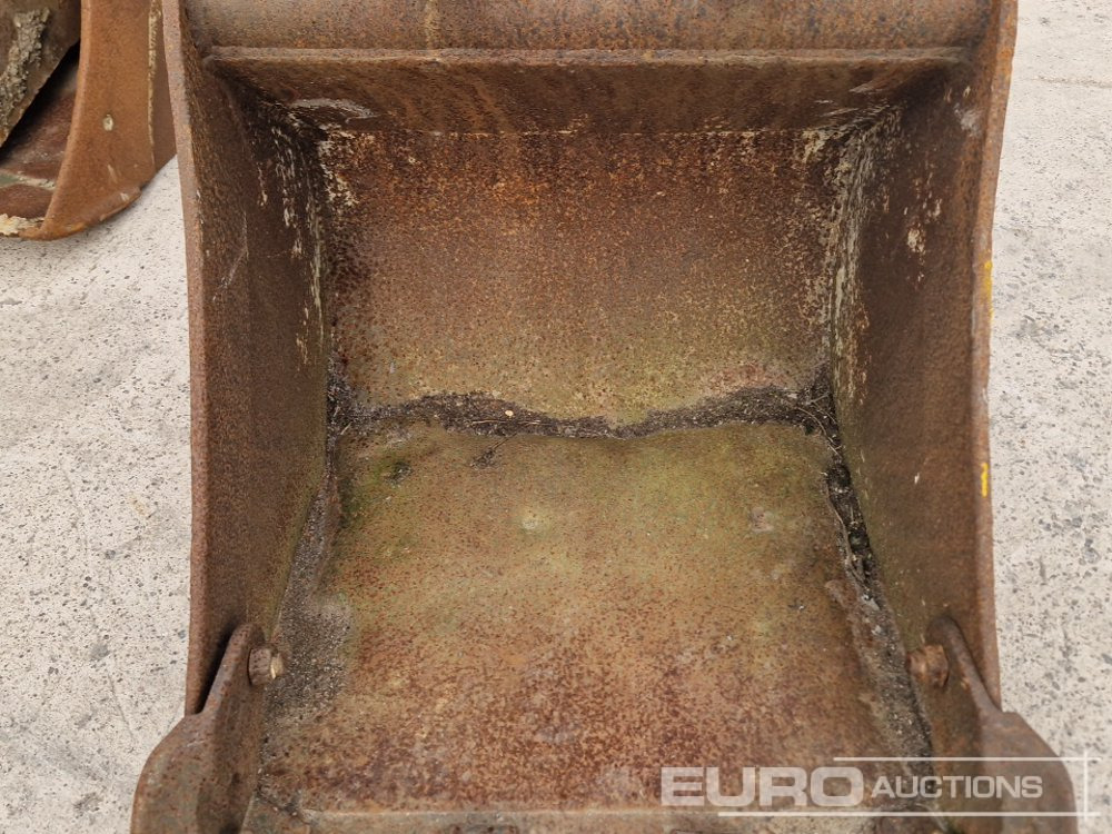 24" Digging Bucket 45mm Pin to suit 4-6 Ton Excavator - דלי: תמונה 5 24" Digging Bucket 45mm Pin to suit 4-6 Ton Excavator - דלי: תמונה 5