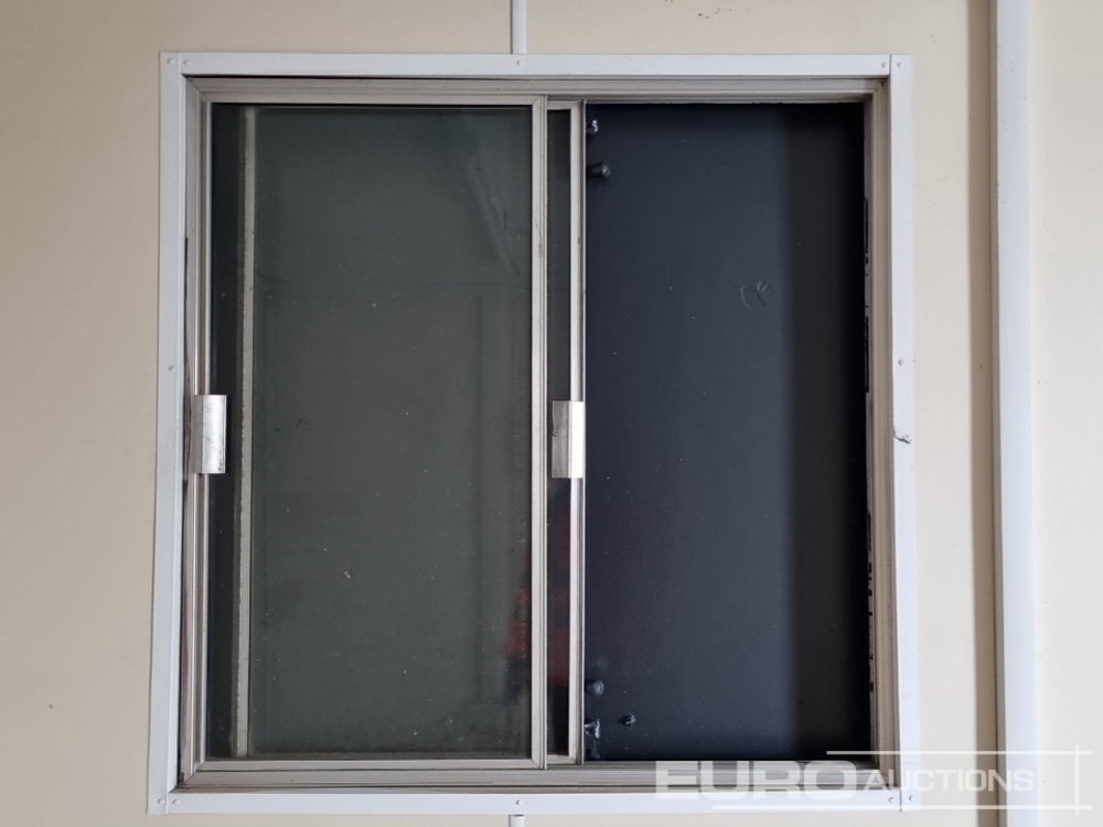 מכולת משלוח 32' x 10' Office: תמונה 20
