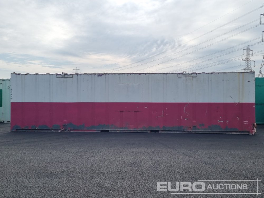 32' x 10' Steel Prefabricated Storage Container (Cannot Be Reconsigned) - מכולת משלוח: תמונה 2 32' x 10' Steel Prefabricated Storage Container (Cannot Be Reconsigned) - מכולת משלוח: תמונה 2