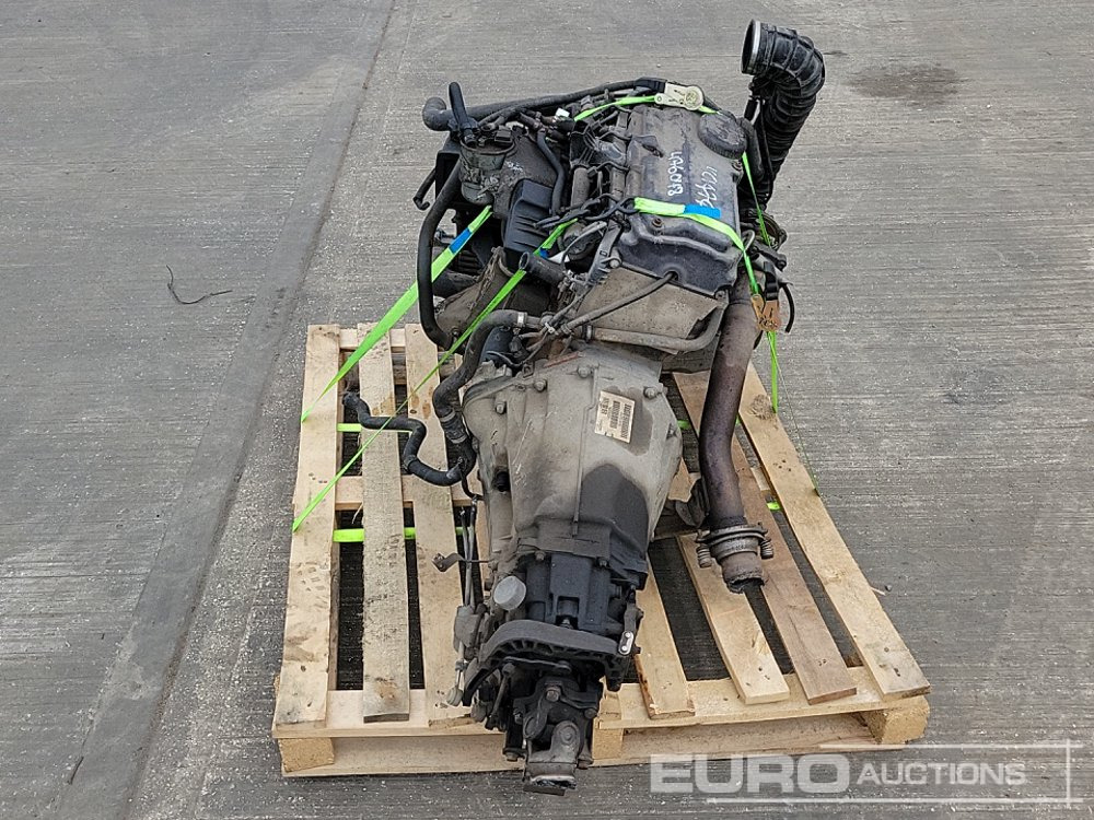 4 Cylinder Engine, Gearbox - מנוע: תמונה 4 4 Cylinder Engine, Gearbox - מנוע: תמונה 4